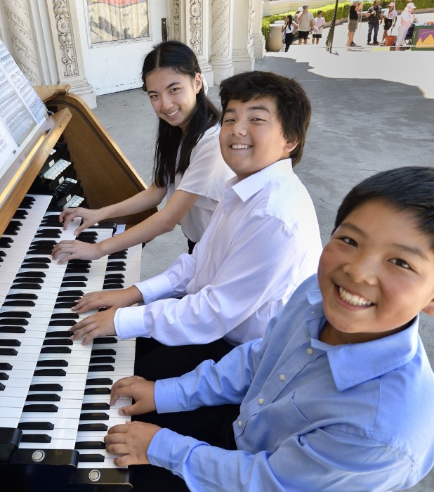 3 Young Organists